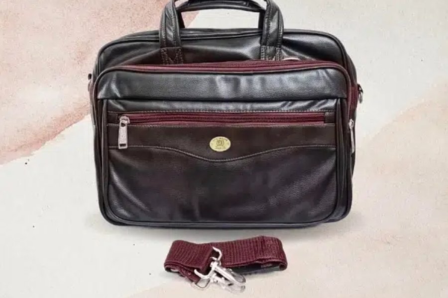 چمڑے کے دفتری بیگ | سفری بیگ | لیپ ٹاپ بیگ | چمڑے کا بیگ جوہر ٹاؤن فیز 1، لاہور