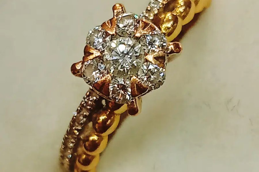 زیورات سب کے لیے۔ گولڈ اینڈ سلور / ڈائمنڈ رنگ ڈی ایچ اے فیز 5، کراچی