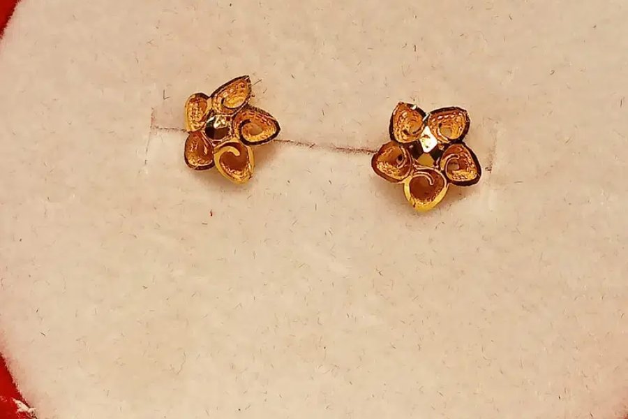 تمام سونے اور چاندی کے زیورات / سونے اور چاندی کا مجموعہ / برائے فروخت 12 ویں ایونیو، اسلام آباد