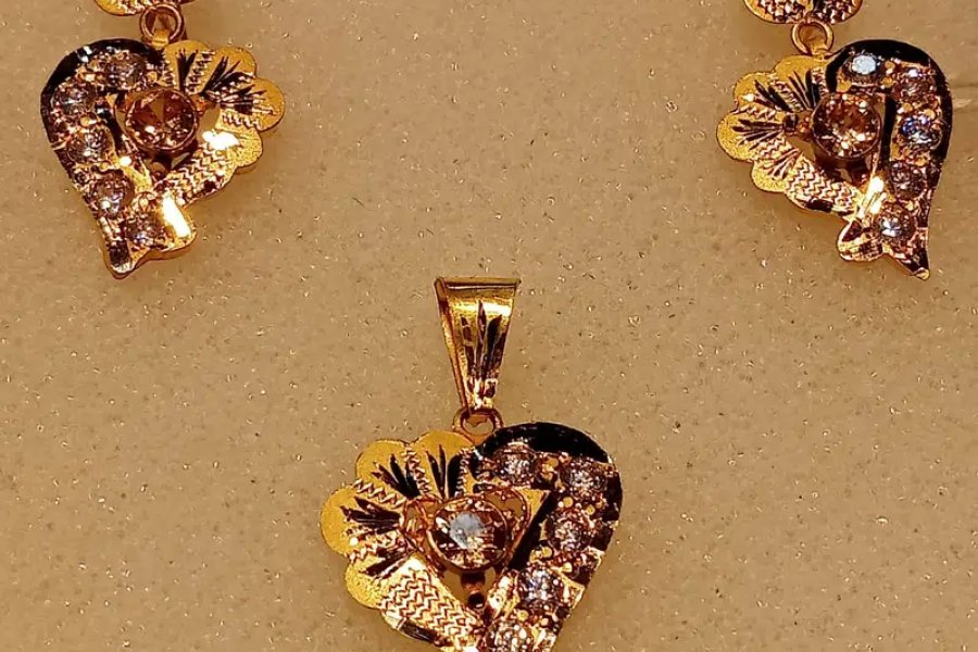 جیولری سیٹ / گولڈ سیٹ / ڈائمنڈ سیٹ / سلور سیٹ / انگوٹھی / نیک لیس بحریہ ٹاؤن کراچی، کراچی