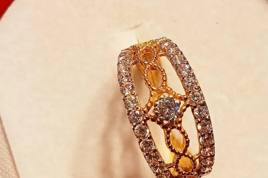 اصل سونے کی / سونے کی زنجیر / سونے کی انگوٹھی برائے بچے / سونے کی کنگن ستیانہ روڈ، فیصل آباد