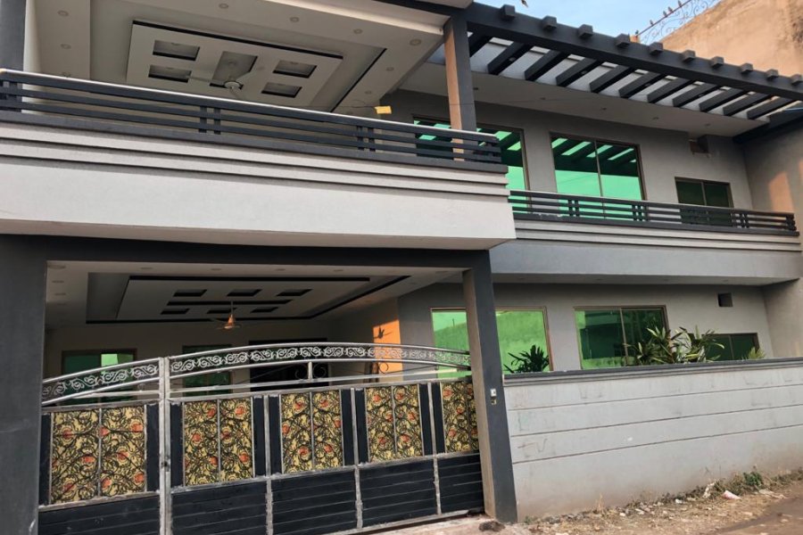 10 Marla luxury House for Rent in Bani Gala Islamabad