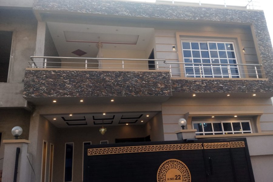 بنی گالہ اسلام آباد میں 8 مرلہ مکان برائے فروخت