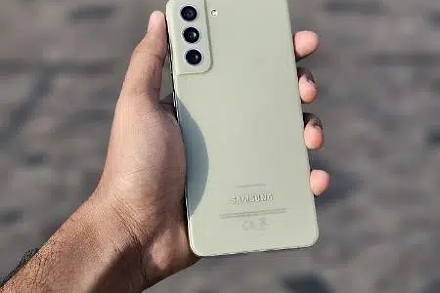 Samsung Galaxy S21 FE Gulberg 3, Lahore