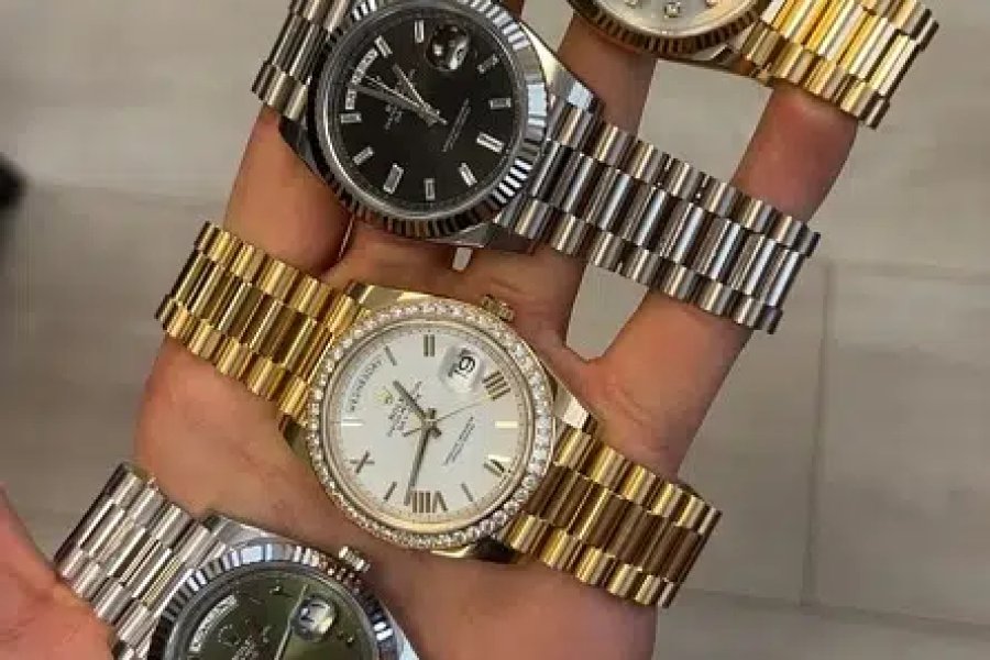 رولیکس ڈیلر یہاں ہم تمام اصلی گھڑیاں پاکستان کے تمام شہروں گلشن اقبال، کراچی میں ڈیل کرتے ہیں۔