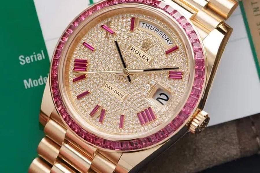 Rolex Omega Cartier Rado ہم پاکستانی شہروں زیرو پوائنٹ، اسلام آباد میں اصلی گھڑیوں کا سودا کرتے ہیں۔