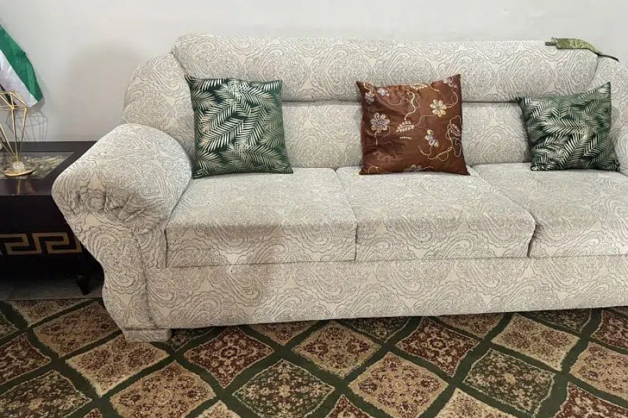 Six seater sofa, curtains,carpet,center table set Faisal Town, Lahore