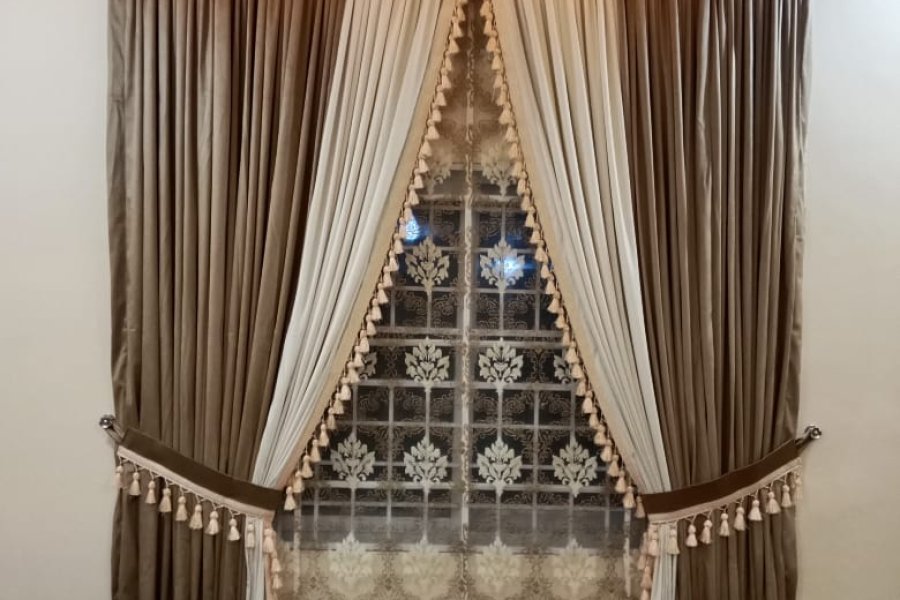 Motive Design Curtain ( Shah Fabrics)