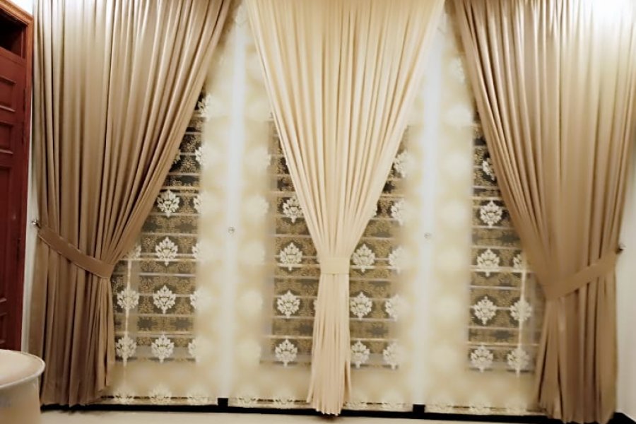 Unique Design Curtain( SHAH FABRICS)