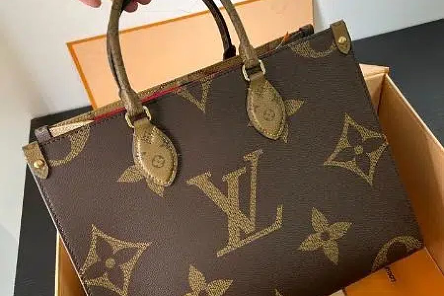 Branded Imported High Quality Women&#39;s Handbags DHA Phase 1, Lahore