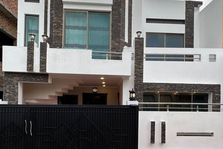 بنی گالہ اسلام آباد میں 10 مرلہ مکان برائے فروخت