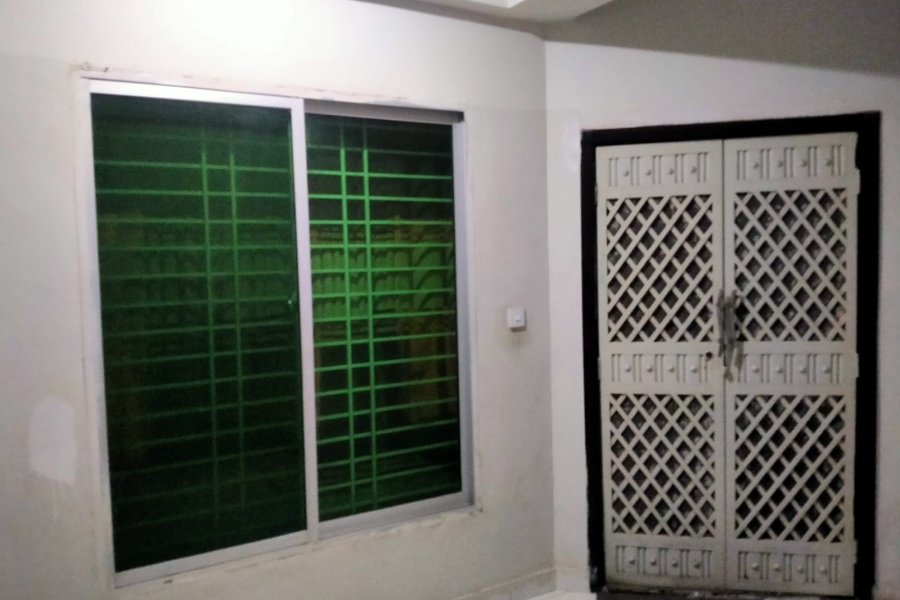 پیراڈائز ولا اپارٹمنٹ سیکٹر D-17/2 بذریعہ 