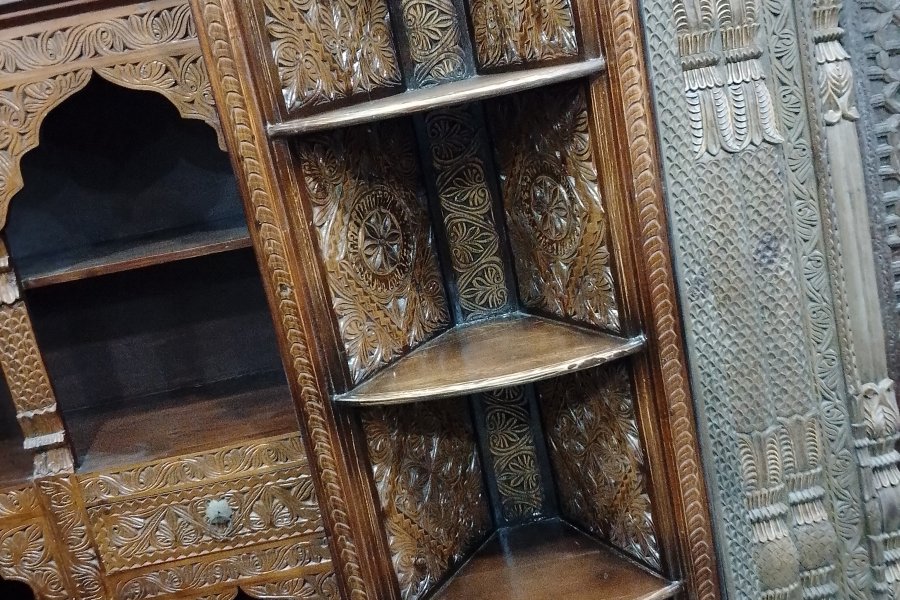 لونگ روم اور ٹی وی لاؤنج کے لیے کارنر المیرہ