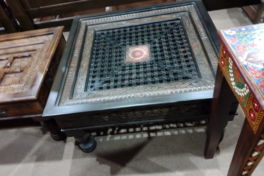 لونگ روم کے لیے لکڑی کا سینٹر ٹیبل