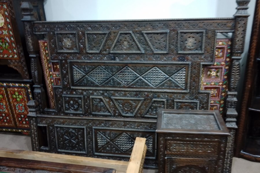 Wooden Bed Set with 2 Side Table