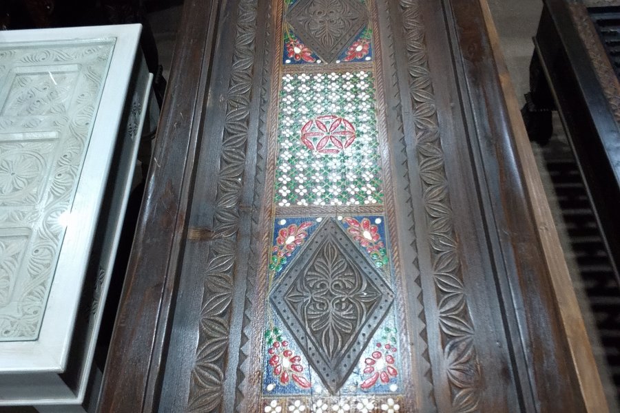 Wooden LCD /LED/TV RACK Table with 3 Drawer and Storage Space