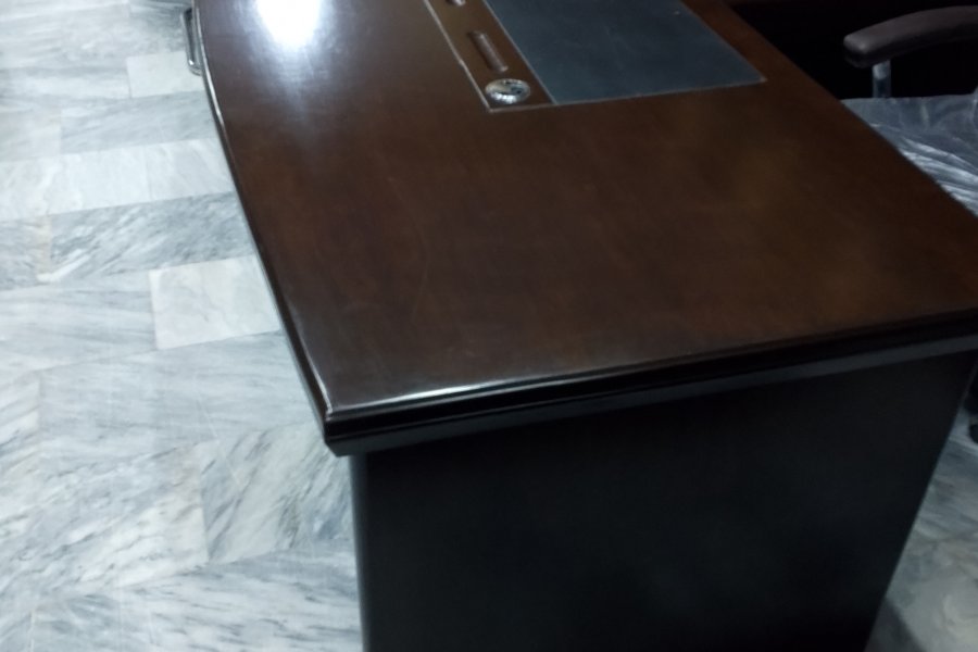 ایگزیکٹو کلاس 3 پیس آفس ٹیبل