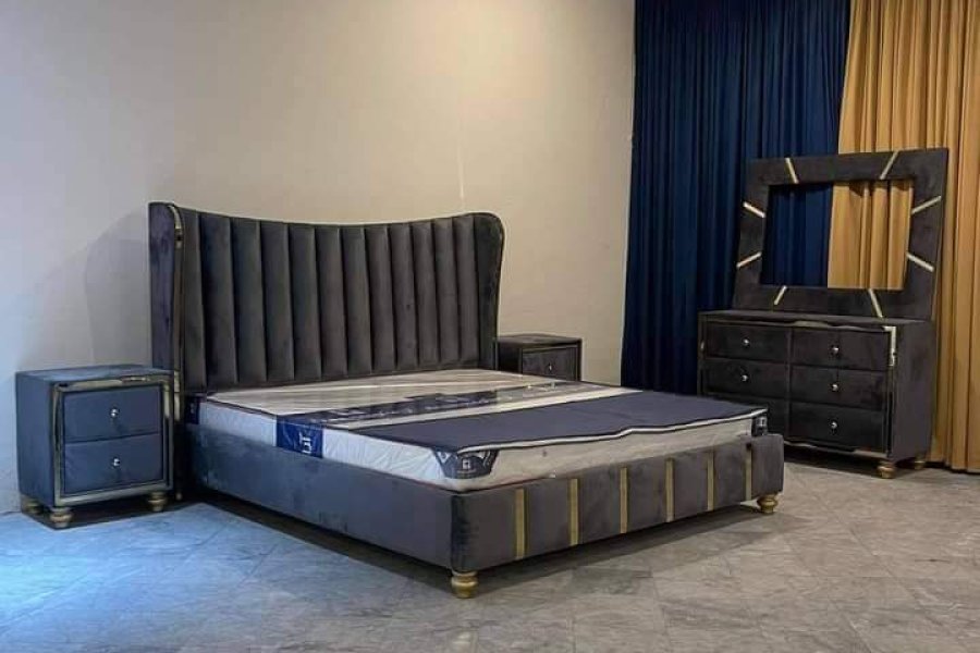 Complete bed Set with Side Table and Dressing