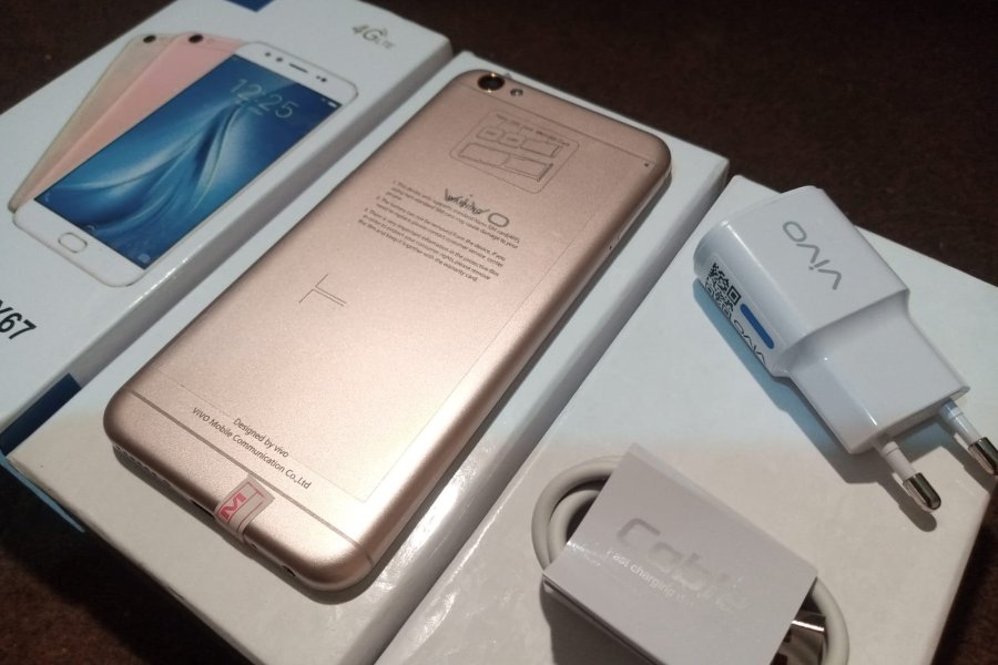 Vivi Y67 روپے/12500