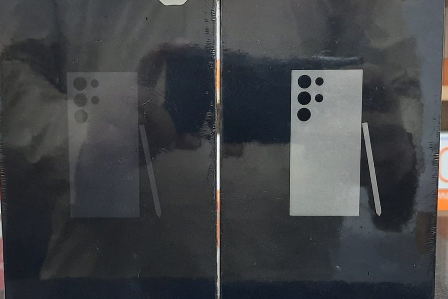 Samsung Galaxy S24 Ultra ( Brand New)