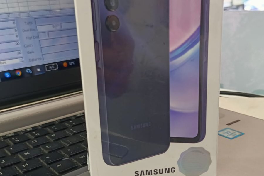 Samsung Galaxy A15 ( Brand New)