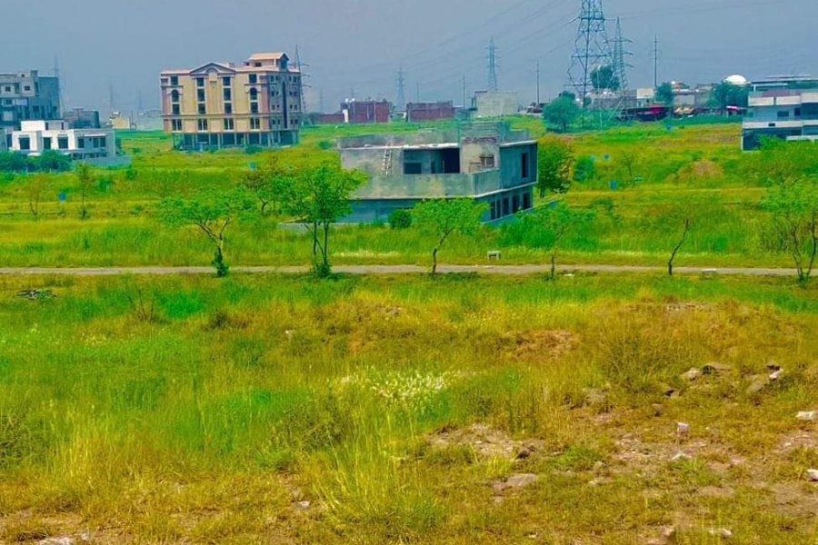 کیبنٹ ڈویژن ایمپلائز کوآپریٹو ہاؤسنگ سوسائٹی، اسلام آباد میں 1 کنال پلاٹ برائے فروخت۔