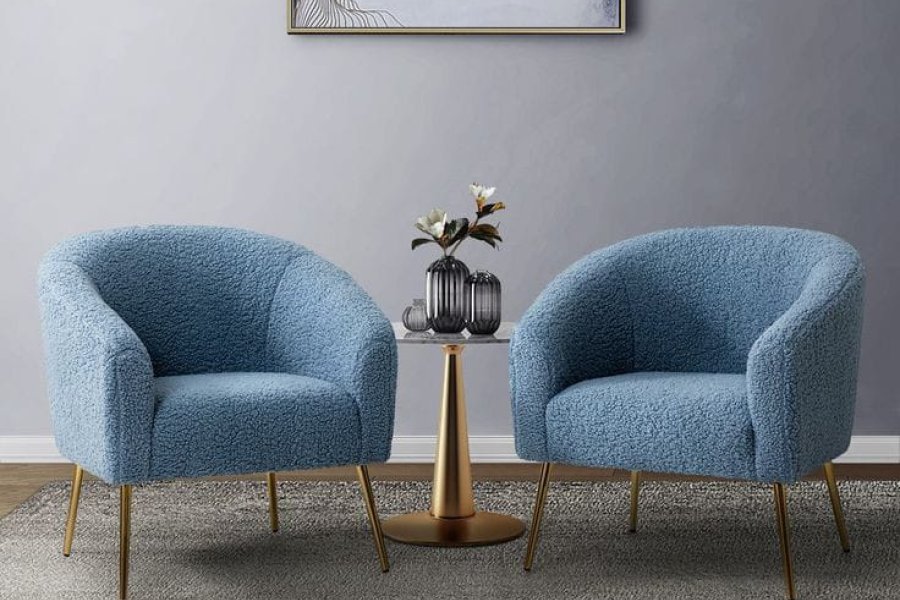 2 Classical Sofas with Center Table