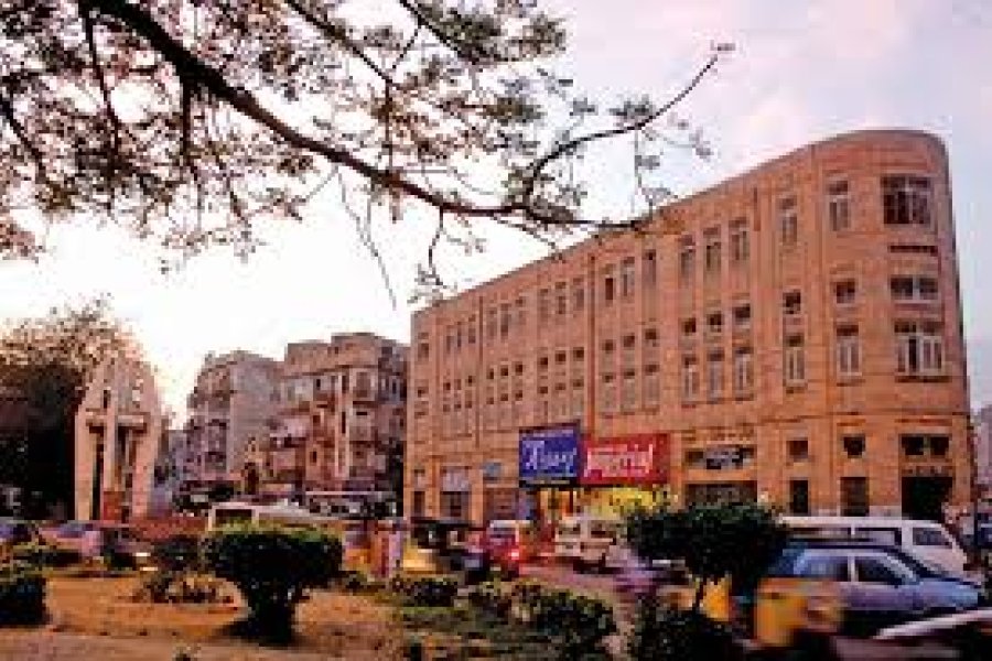 Flat at Kohinoor Square Building in Pakistan Chowk