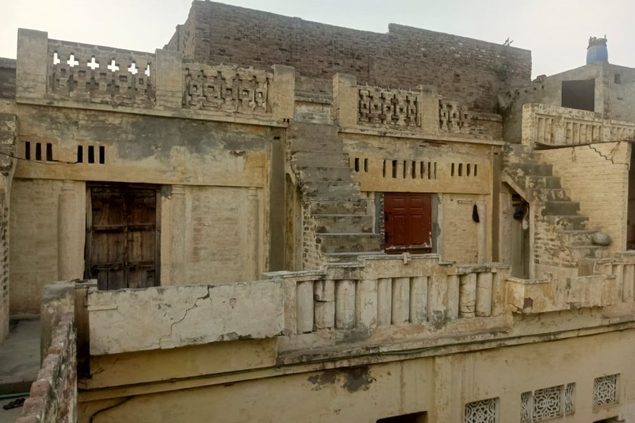 16.4 Marla Residential Property with 3 Floors 46 Rooms for Sale in Sahiwal Pul Bazar