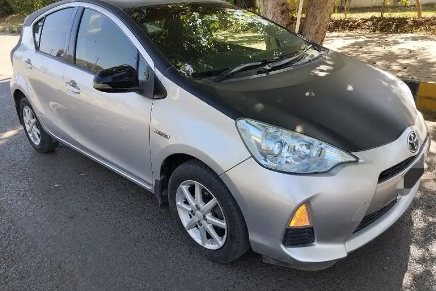 Toyota Aqua 2013 S key