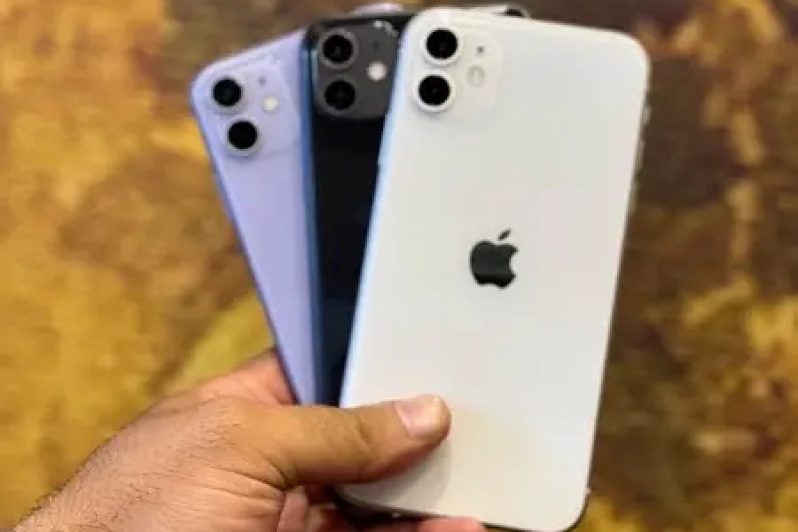 آئی فون 11 جے وی 64 جی بی وائٹ بلیک اینڈ پرپل مکس بیٹری ہیلتھ