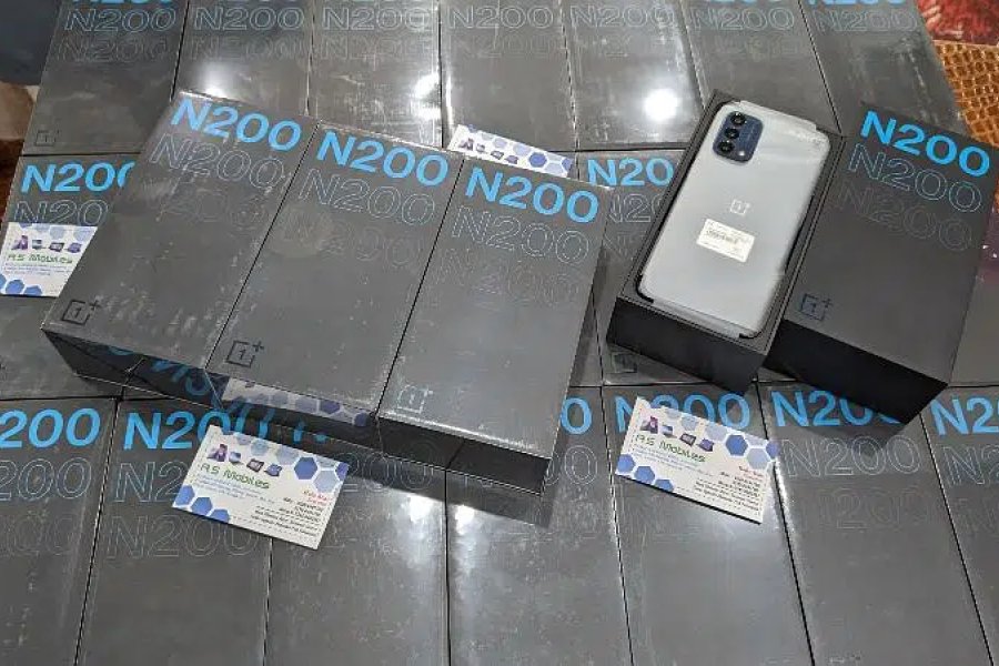 Oneplus N200 5G 4-64 Box pack and Oneplus N10 5G 6-128 approved avail