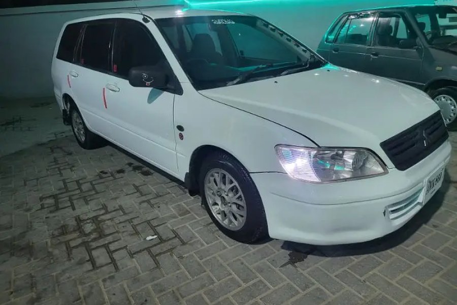 مٹسوبشی لانسر 2011