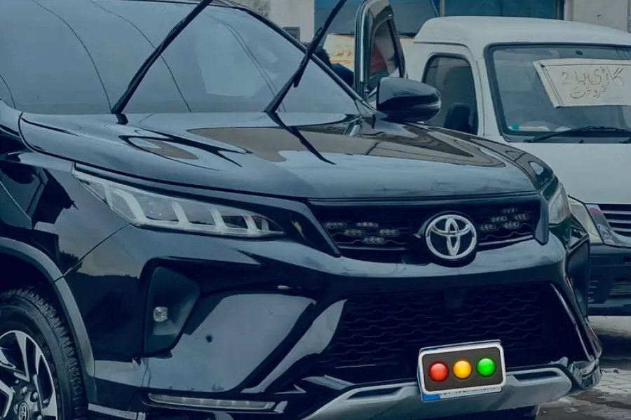 Toyota Fortuner Legender 2022