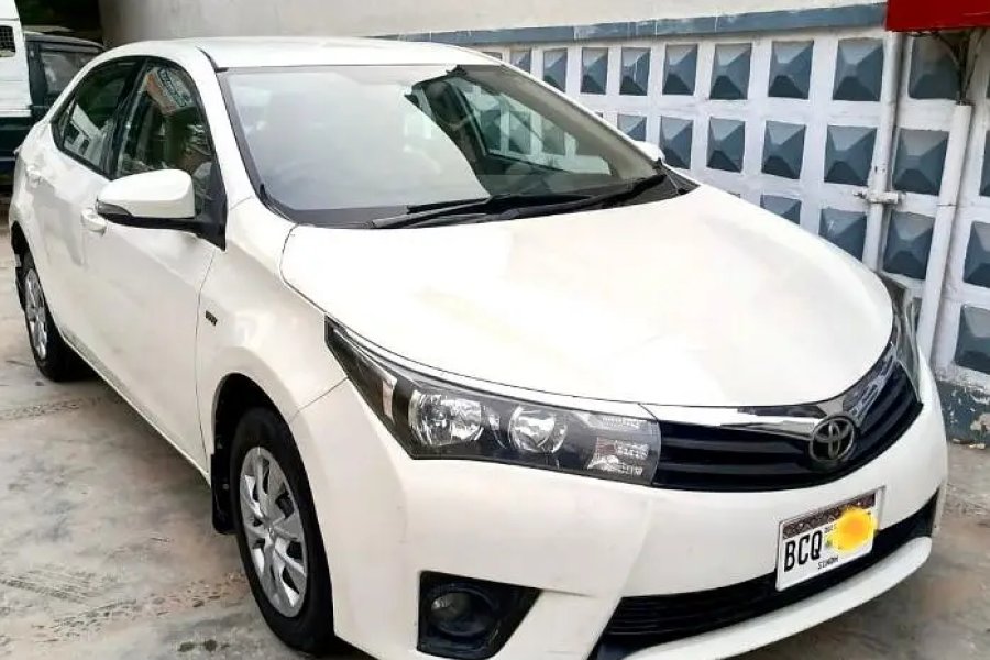Toyota Corolla XLI 2015 Original White Color