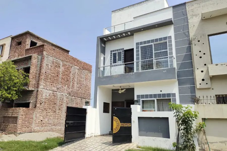 3 MARLA MODERN HOUSE MOST BEAUTIFUL PRIME LOCATION SUI GAS FOR SALE IN NEW LAHORE CITY PHASE 1