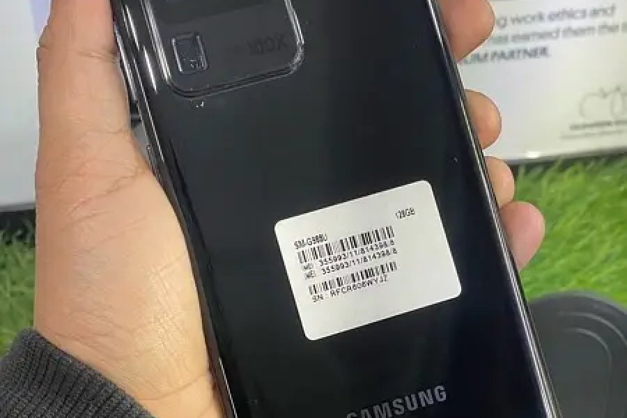 samsung glaxy s20 ultra dot