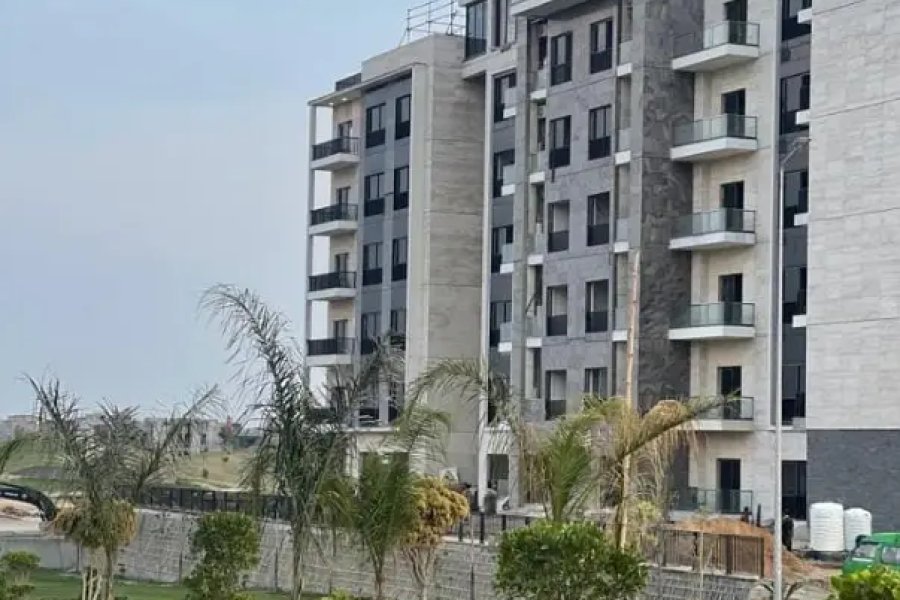 گالف ویو اور لیک ویو 3 بیڈ رومز کا فلیٹ فروخت کے لیے EIGHTEEN میں دستیاب ہے، ایک پریمیم گالف کمیونٹی