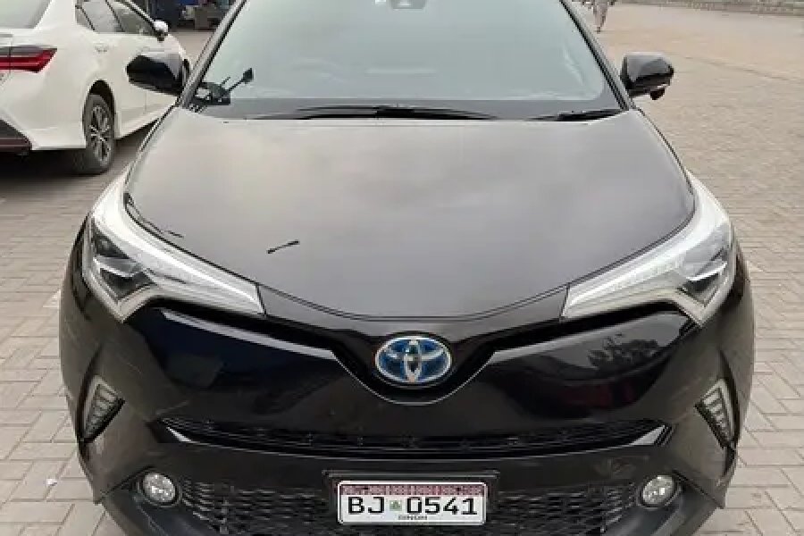 TOYOTA CH-R G-LED 2017
