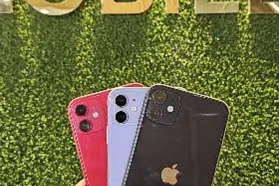 آئی فون 11 ڈوئل سم بالکل نیا کنڈیشن 64 جی بی واٹر پیک