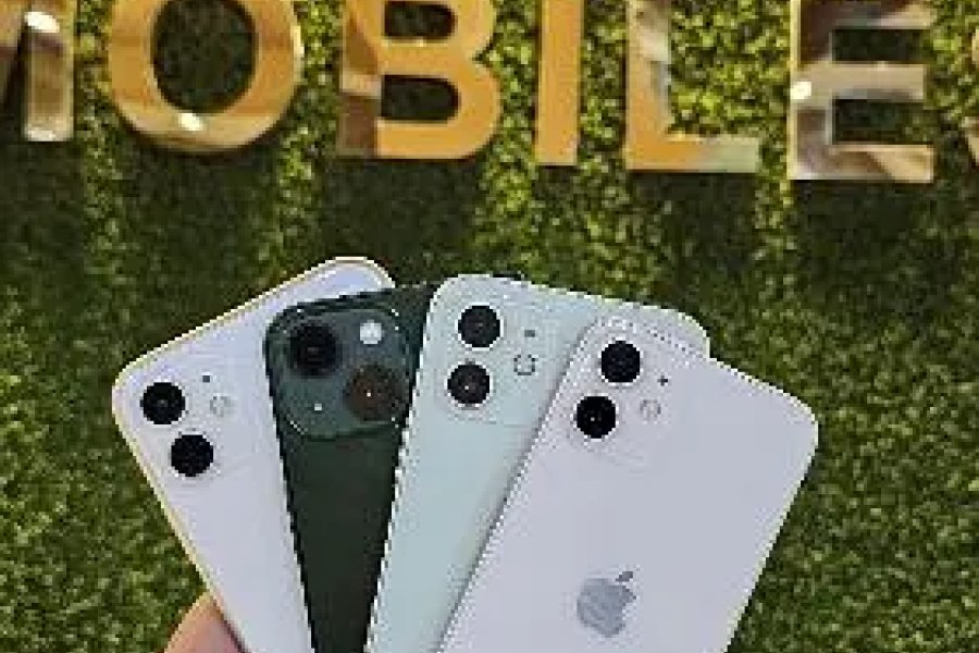 Iphone 12 , 13 water pack Brand new 10/10 Non PTA 2 month sim work
