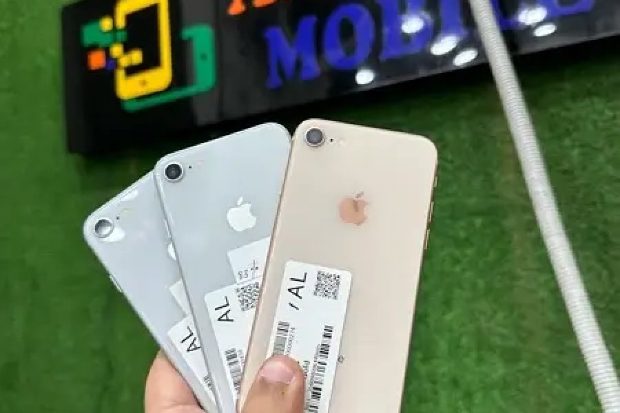 Iphone 8 64 Gb 10/10 condition Non pta phone Lush condition