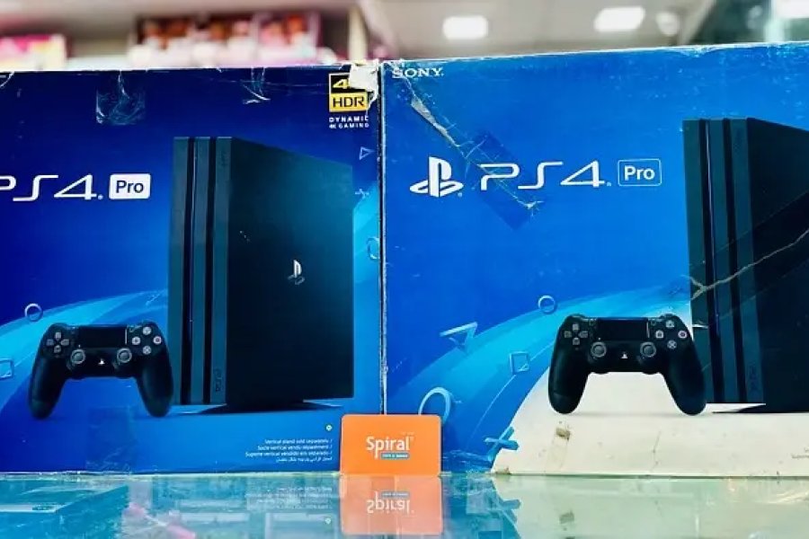 PlayStation 4 PS4 Pro 1TB