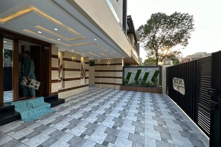 بحیرہ ٹاؤن لاہور میں 10 مرلہ مکان برائے فروخت