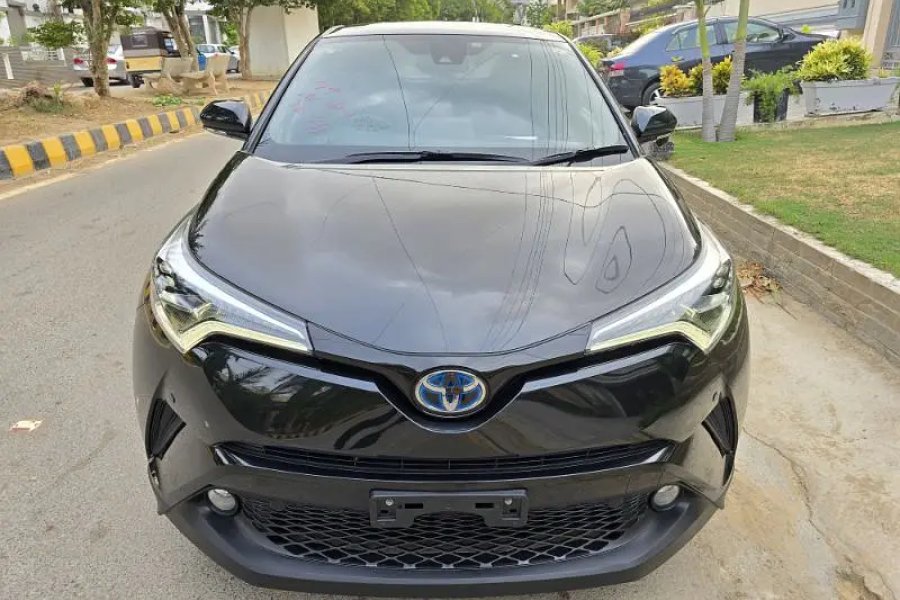 Toyota C-HR 2019 4 Grade S LEd
