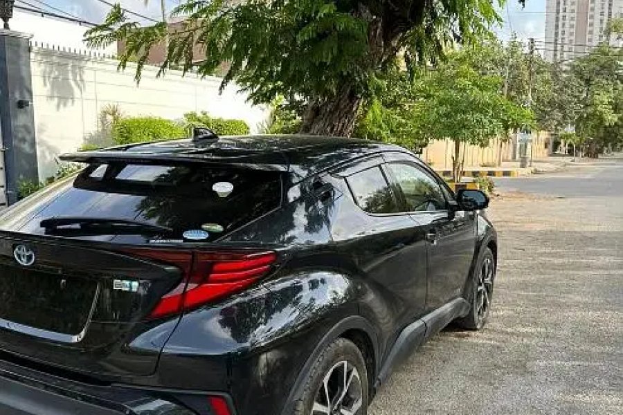 TOYOTA CH-R G-LED 2019