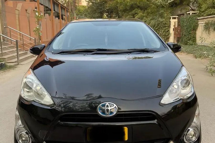 Toyota Aqua S Push 2015