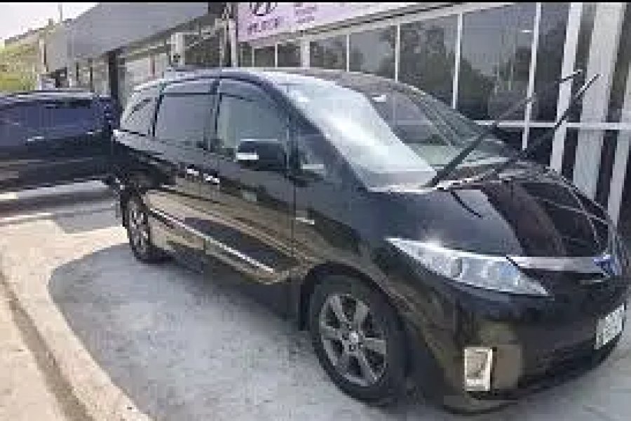 ٹویوٹا ایسٹیما 2011 ہائبرڈ 7 سیٹر