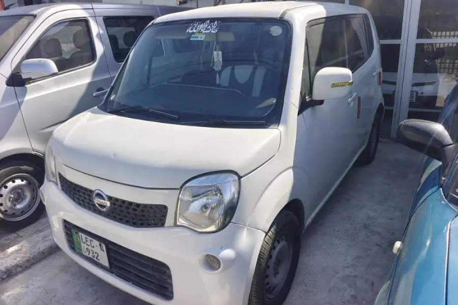 نسان موکو 2011