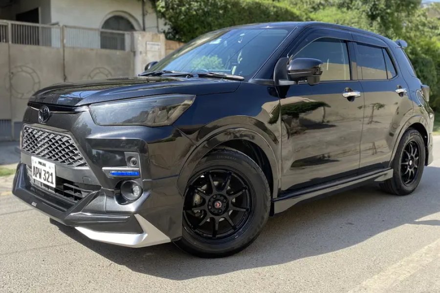 Toyota Raize Z 2019/23/23 Modelista